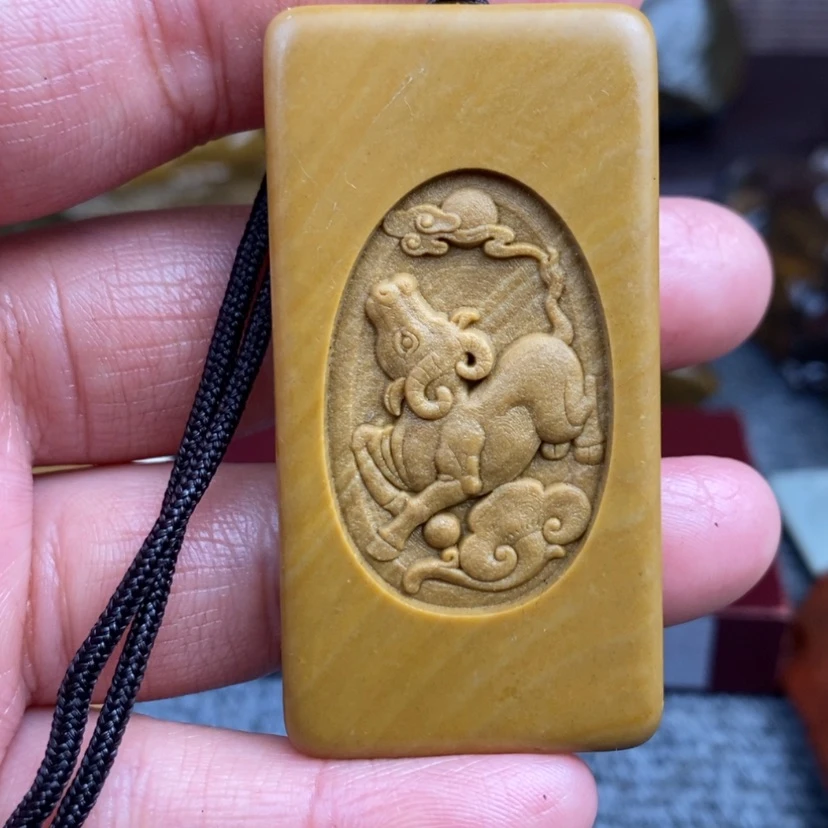 【闪购商品】原石雕刻手把件