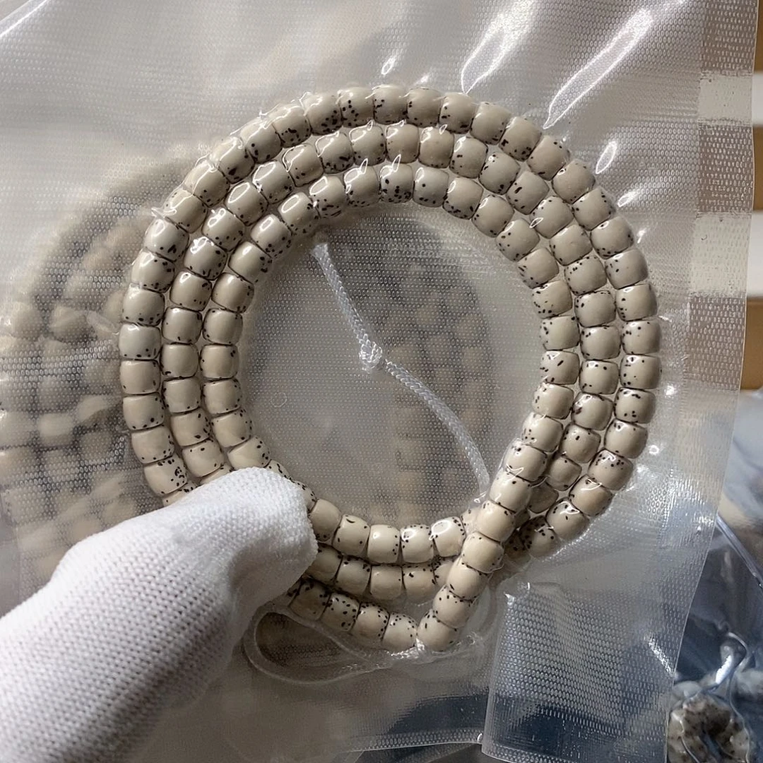 吊坠星月菩提原白直切河豚长串65