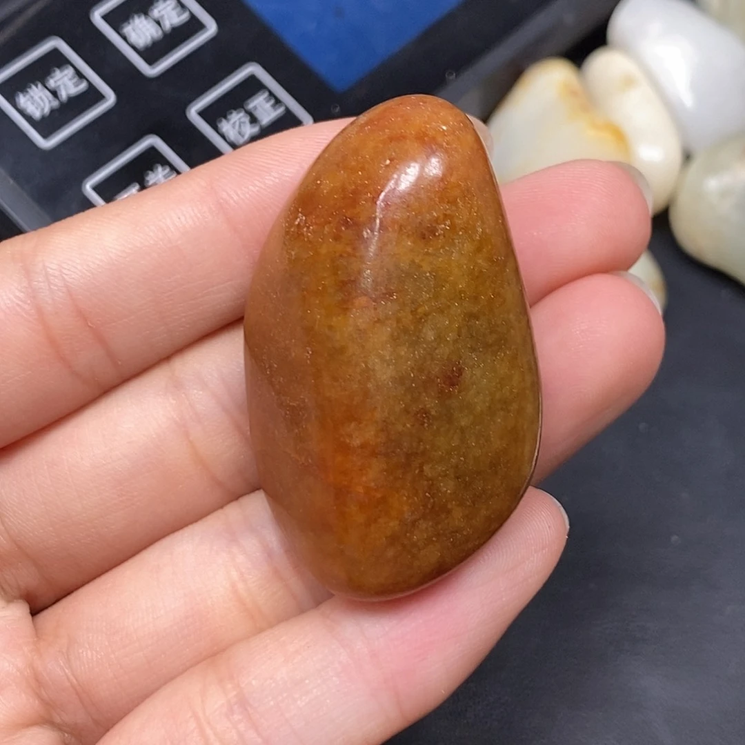 和田玉（糖玉）未镶嵌挂件