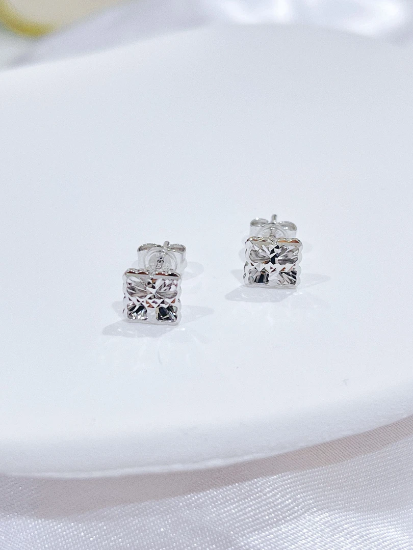 尚晶品珠宝铂白金镂空几何切面仿钻正方形耳钉精致闪耀耳饰PT950