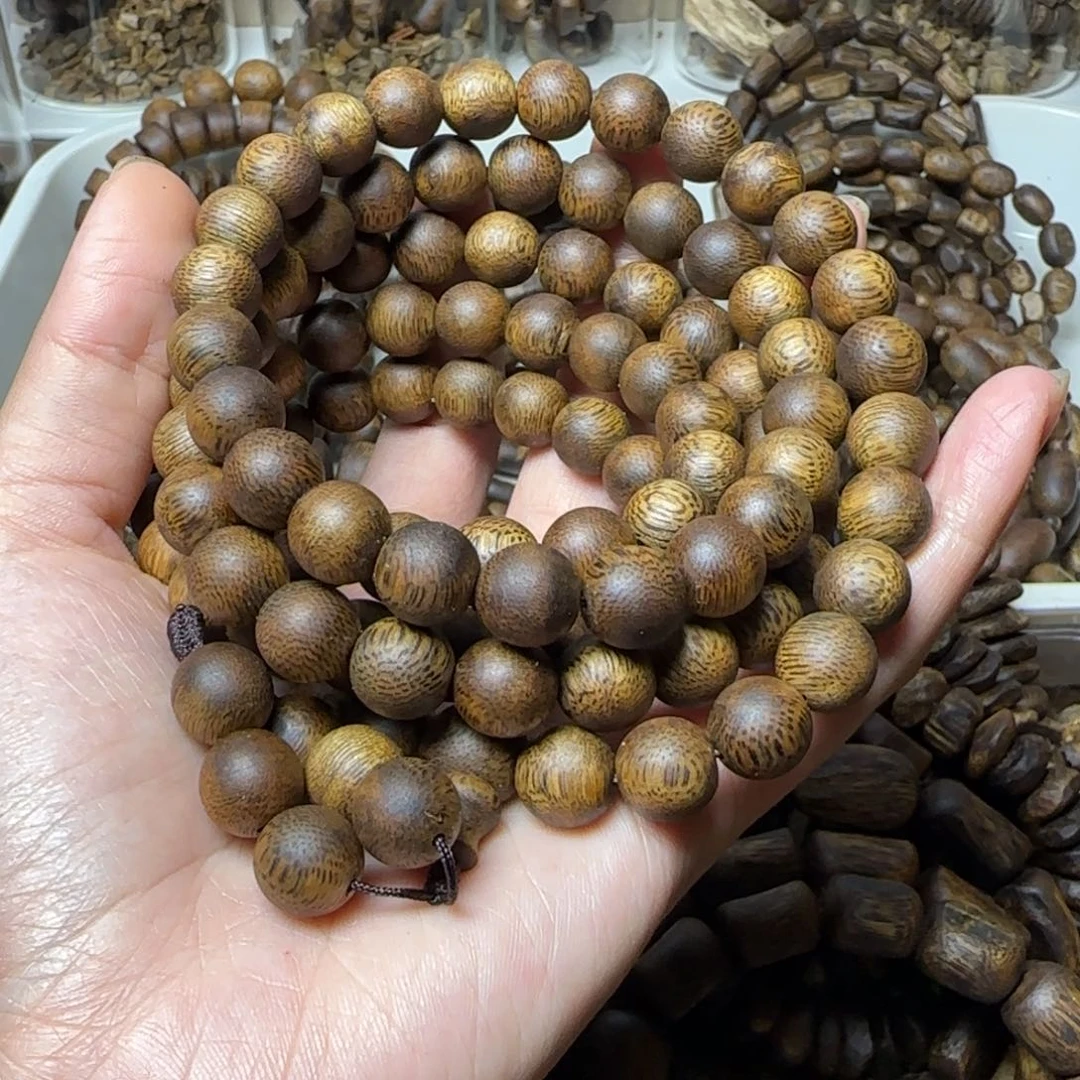 虎***啸手串沉香多圈高油1.0规格48.6克海南乌身