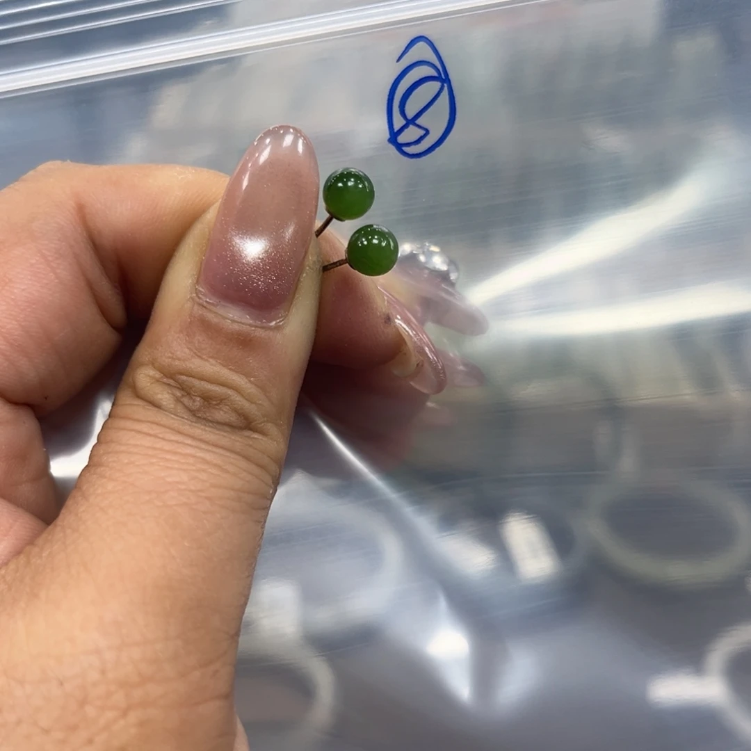 开***3和田玉银S925镶嵌耳饰