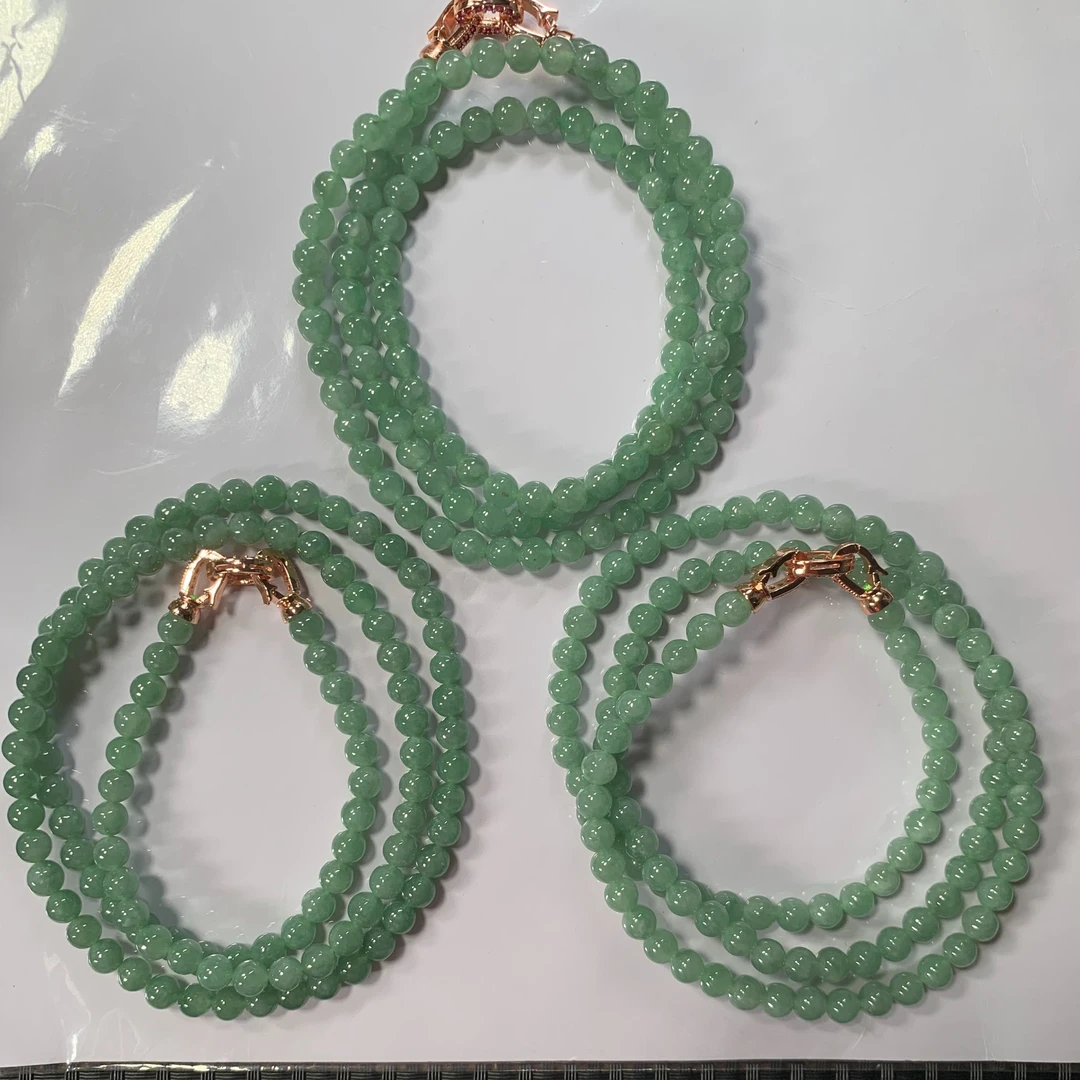 翡翠A货绿项链多样性发货，发一件666