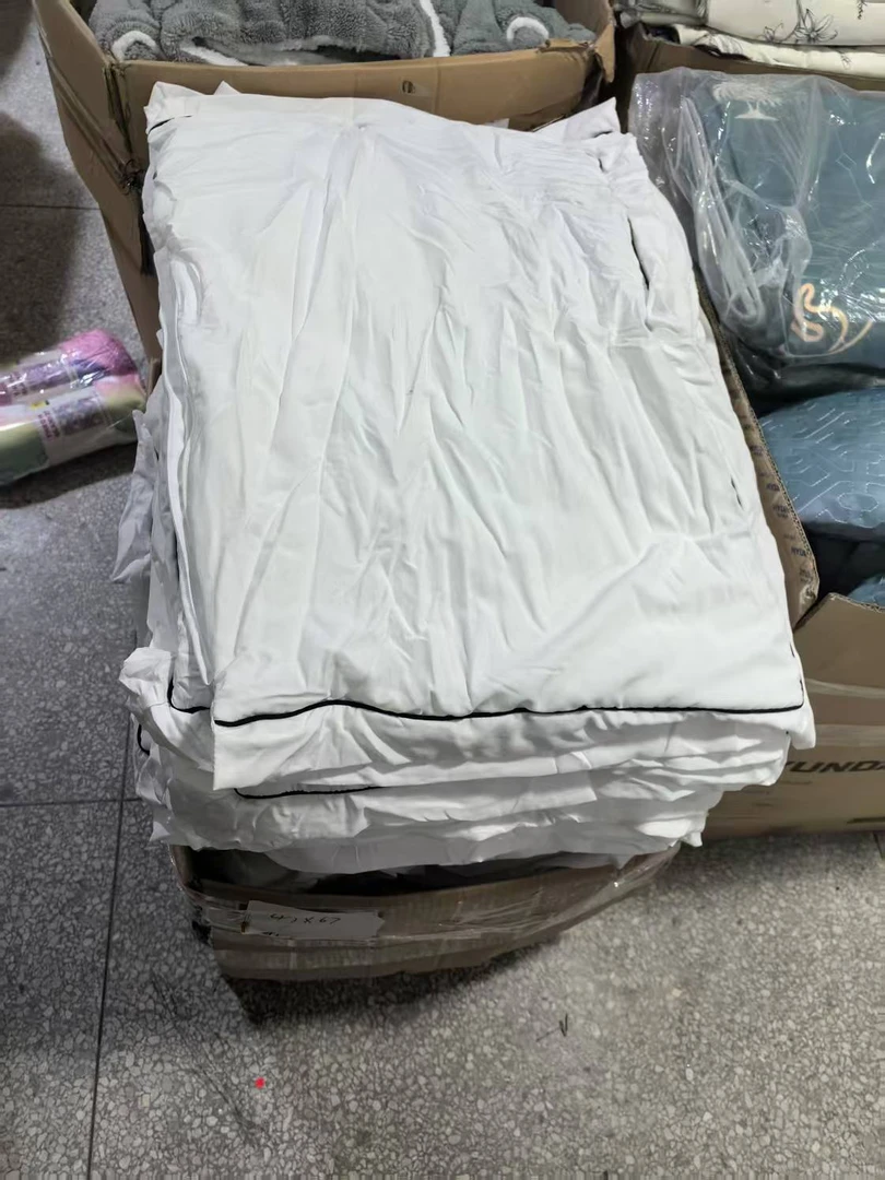 《厚广家》33楼47×67白色包边超软化纤枕套 发1对 厚款