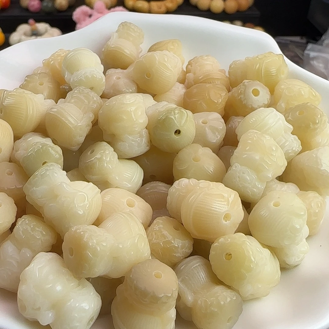 吊坠菩提根/象牙果卡18/20度母10颗