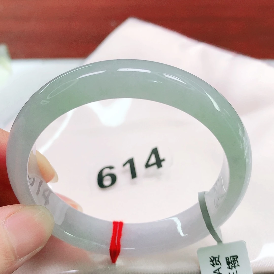 翡翠手镯未镶嵌22 号翡翠手镯