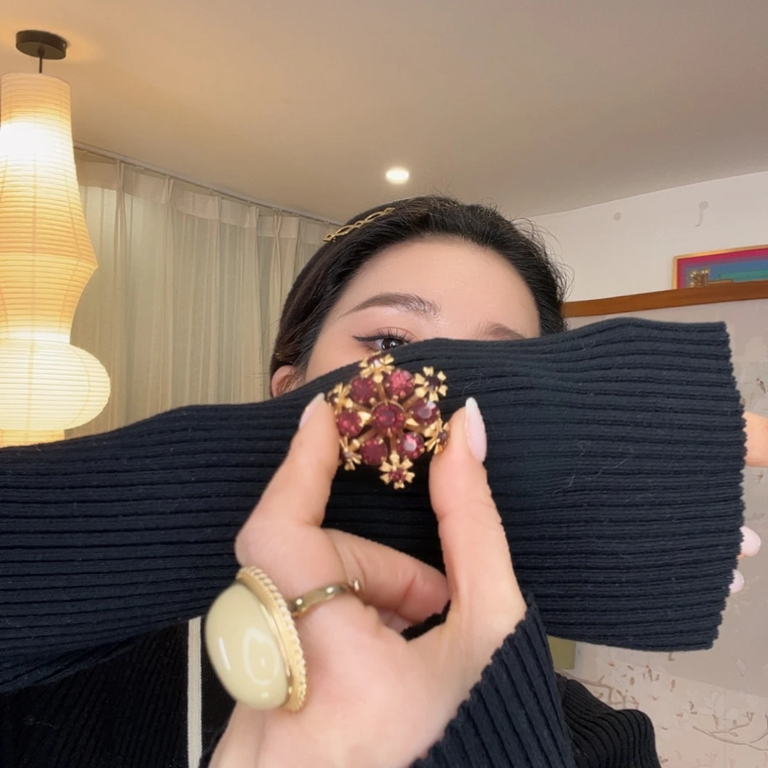 铜合金中古莱茵石胸针
