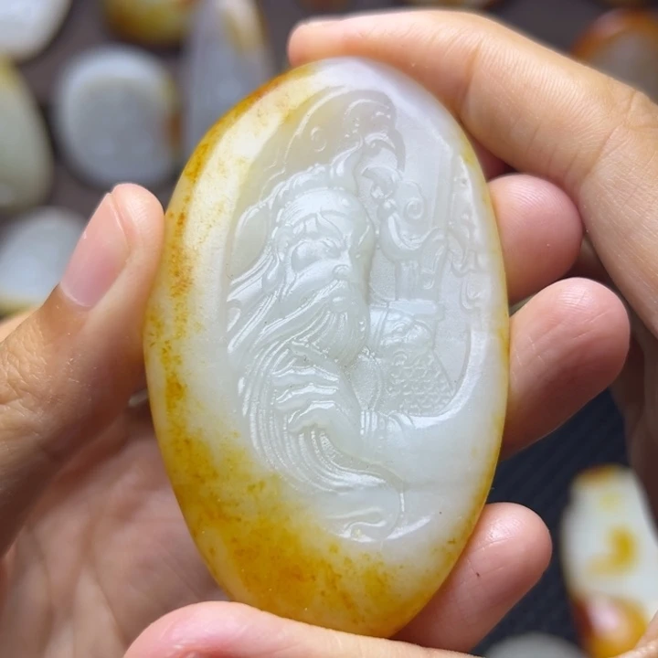 颈饰未镶嵌和田玉