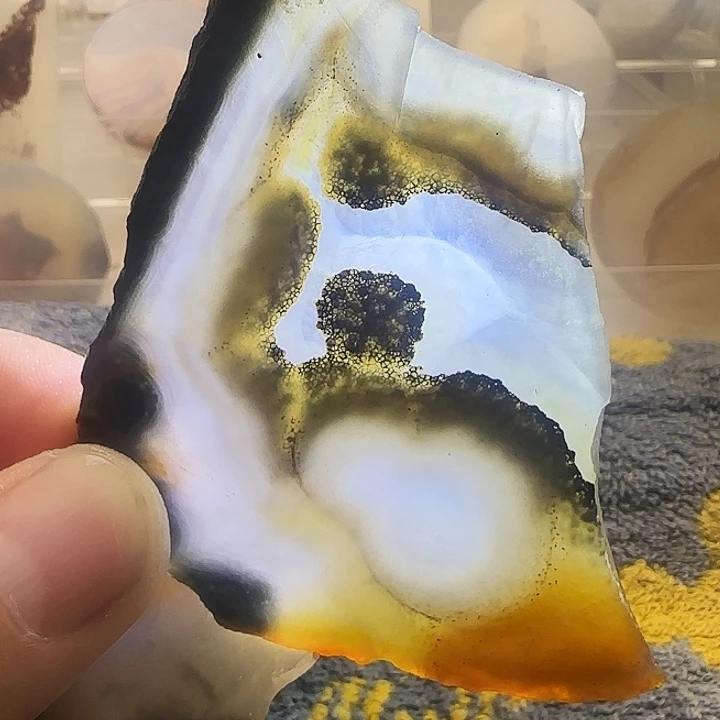 玛瑙/玉髓未镶嵌珠宝奇石