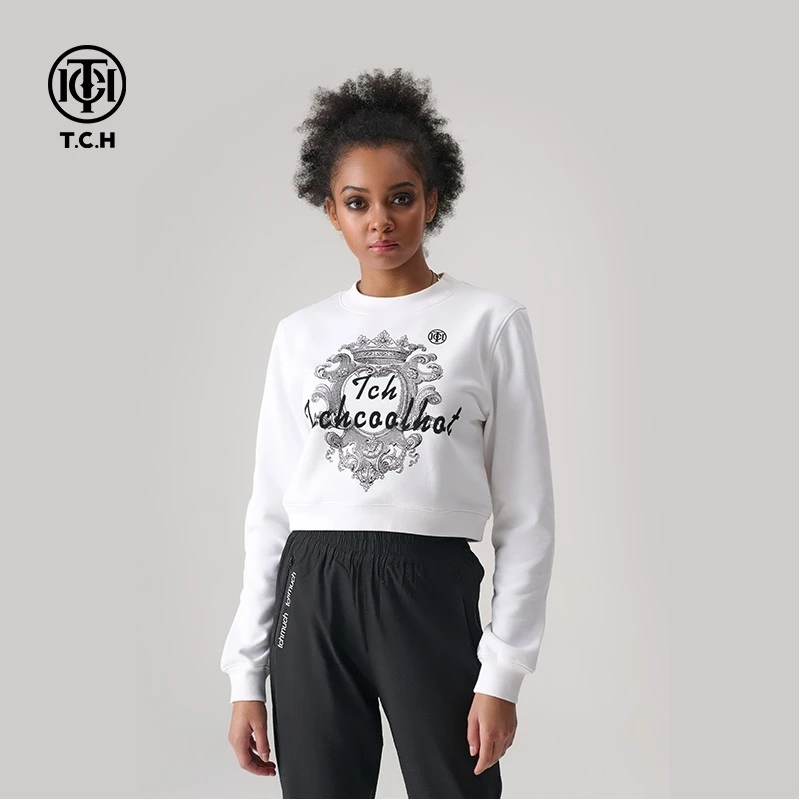 T.C.H24春夏新款烫钻潮流时尚圆领短款长袖圆领衫T72A116075