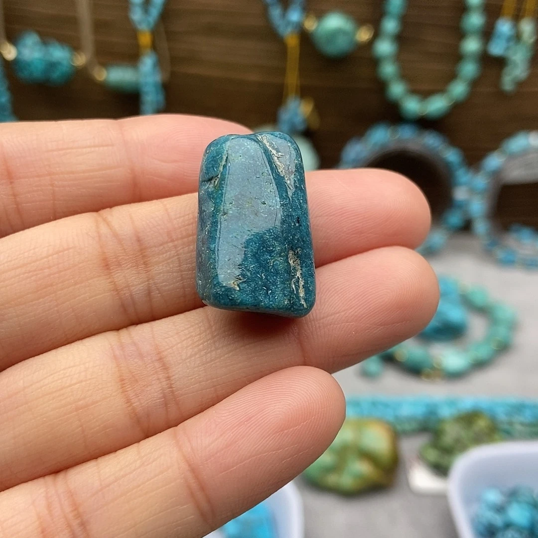 绿松石未镶嵌玉化随形