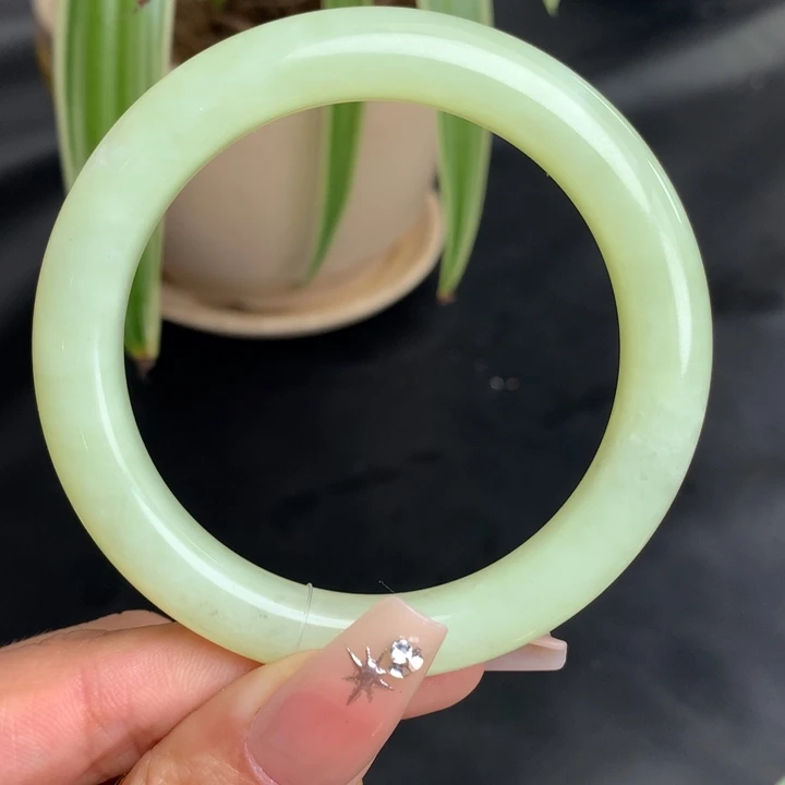 未镶嵌手镯和田玉56/55+