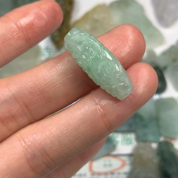 定制翡翠未镶嵌翡翠