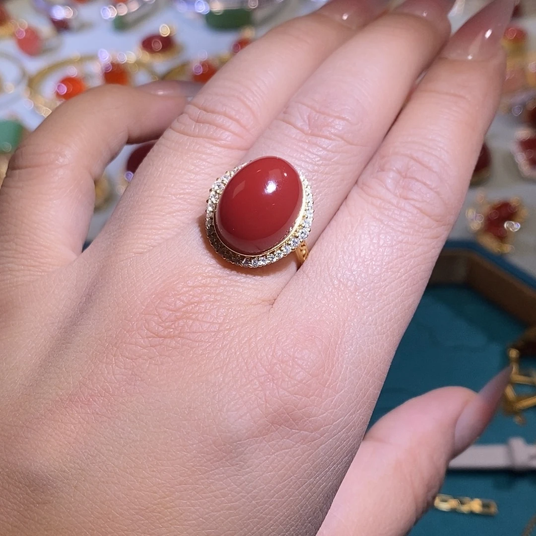 南红玛瑙18K金镶嵌戒指