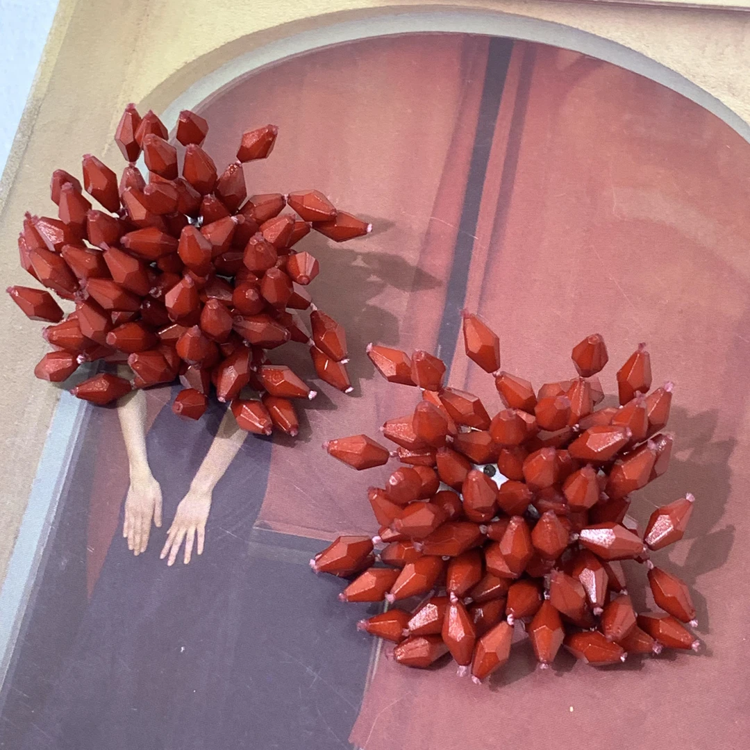 钛钢耳饰 LARVINA复古红植物花耳环