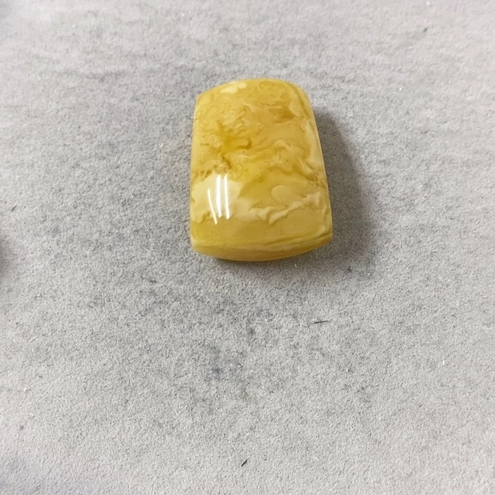 蜜蜡裸石未镶嵌吊坠