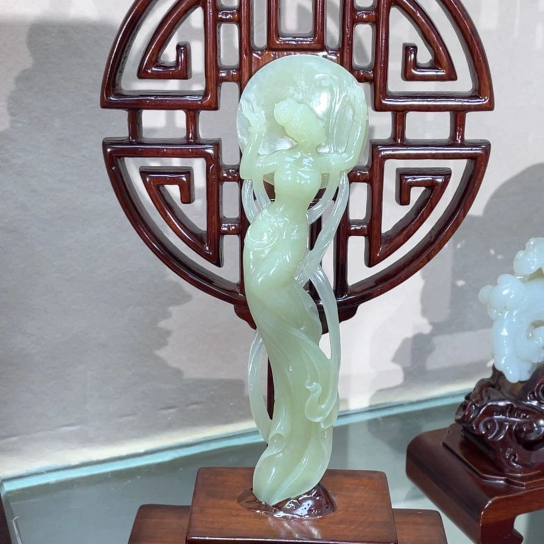 未镶嵌和田玉摆件