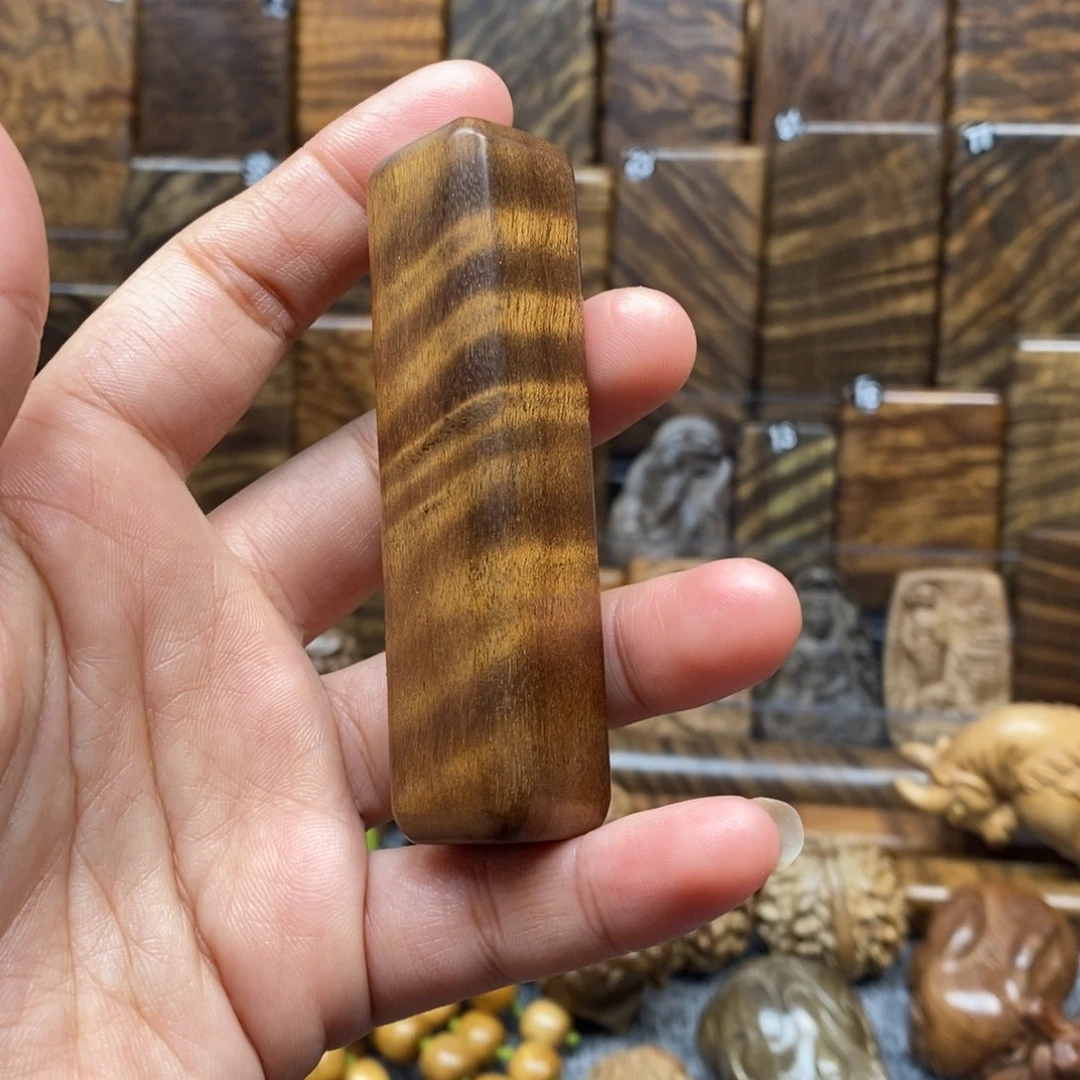 金丝楠小叶桢楠手把件