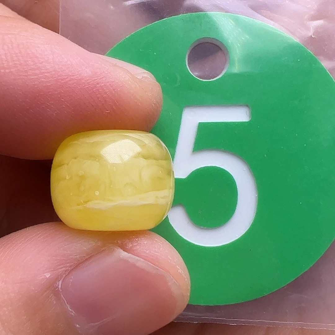 未镶嵌蜜蜡裸石S****o 12+mm 冰沙