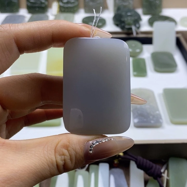 颈饰未镶嵌和田玉李*路