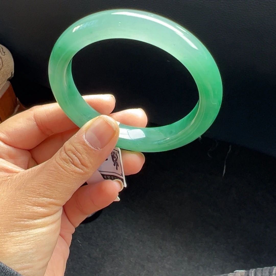 石英质玉未镶嵌手镯非洲翠5758