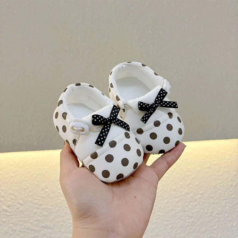 秋季新款学步鞋0-1岁防滑舒适软底防滑男女宝婴幼儿鞋子