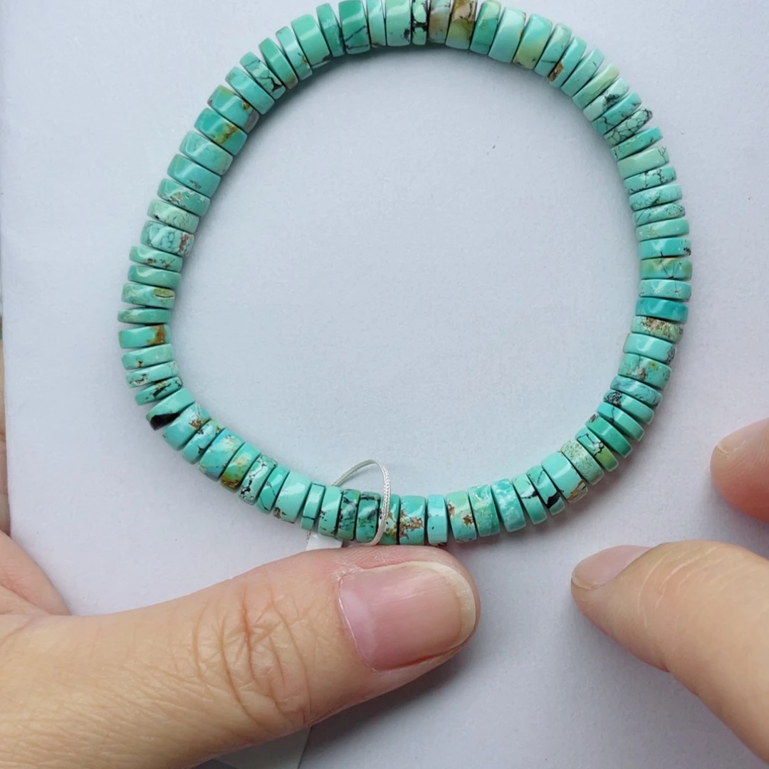 绿松石颈饰未镶嵌