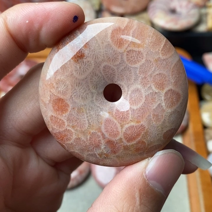 硅化玉颈饰未镶嵌华*妈