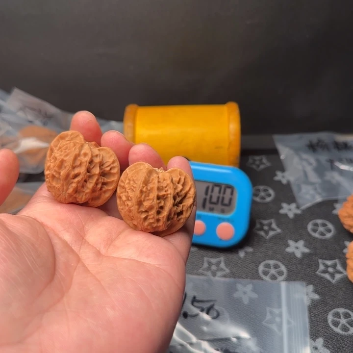 知***上大叶紫檀（黑酸枝木类）