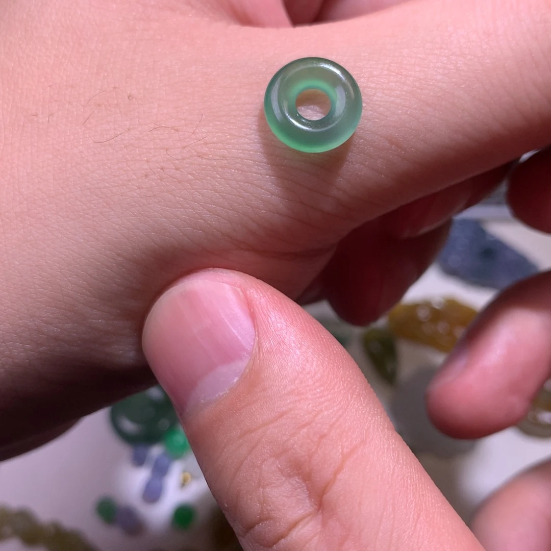 定制翡翠未镶嵌毛货
