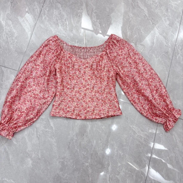 CW.MM 洋气设计感碎花打缆上衣