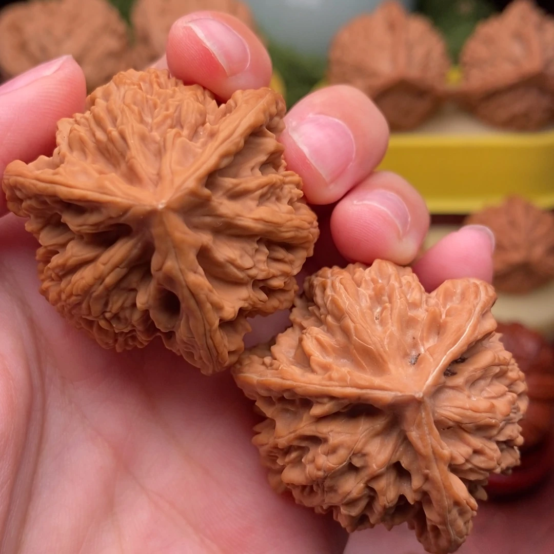 摔***儿把件文玩核桃盘龙虎头奔43