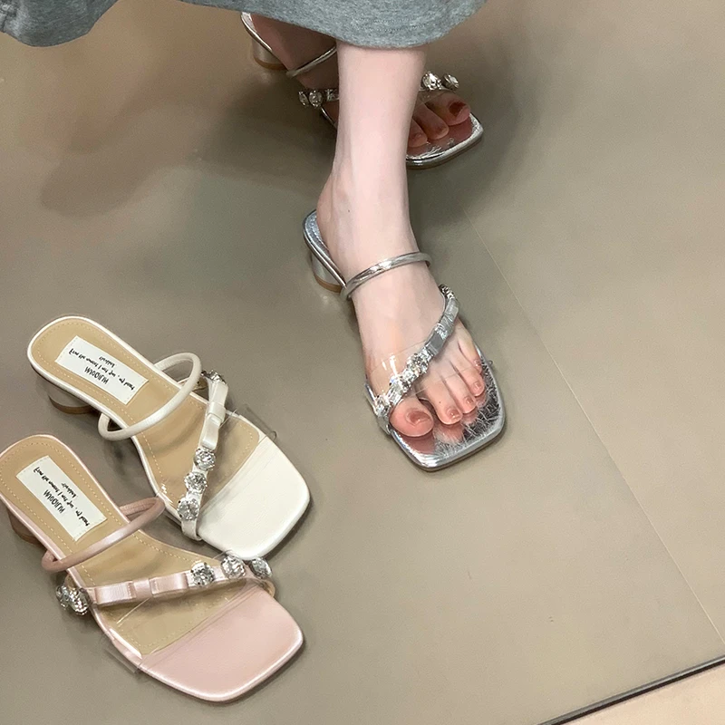 粗跟外穿方头凉拖鞋女性感蝴蝶结水钻露趾一字拖绝美