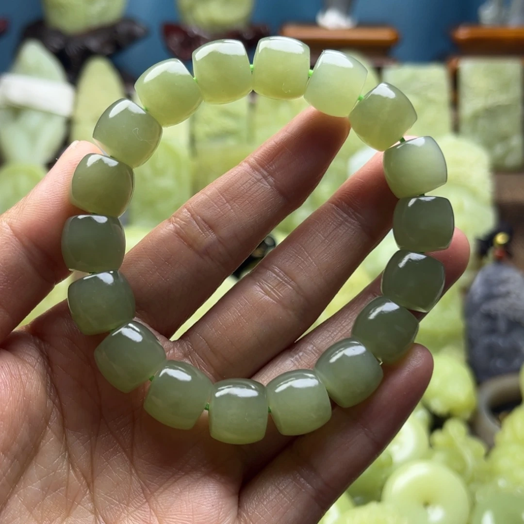 和田玉未镶嵌手串