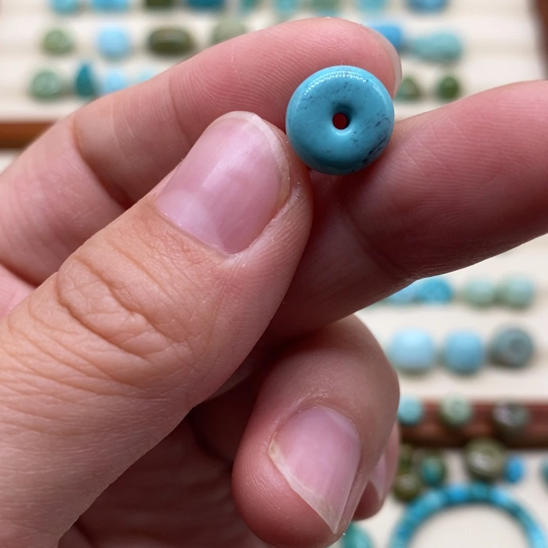 绿松石未镶嵌挂件