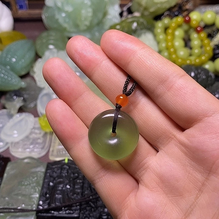 岫玉未镶嵌岫玉挂件