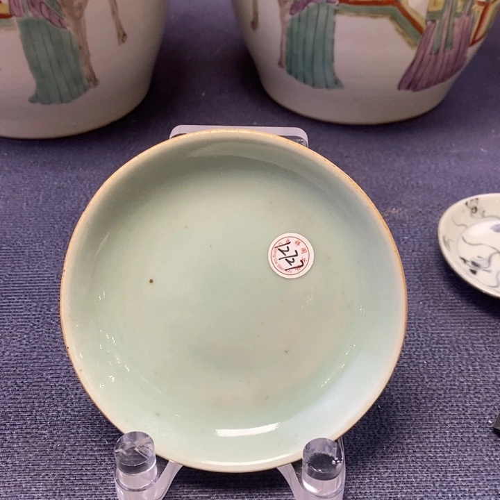 盘12727豆青釉盘