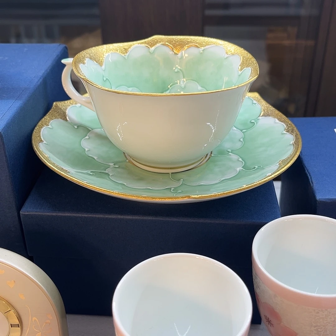 盖碗一**墨在家门口看到有条街是