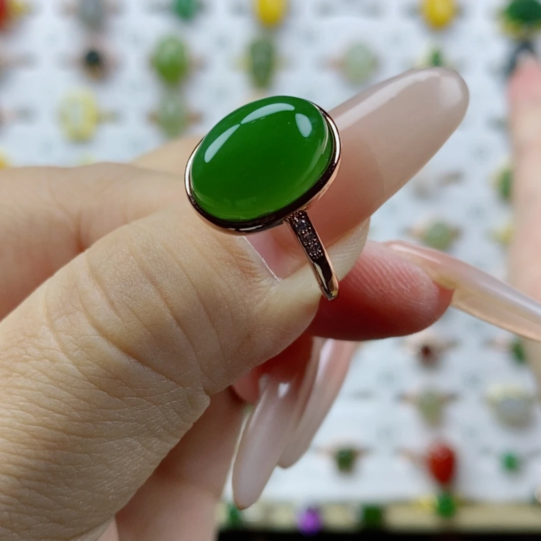 未镶嵌戒指和田玉（碧玉）