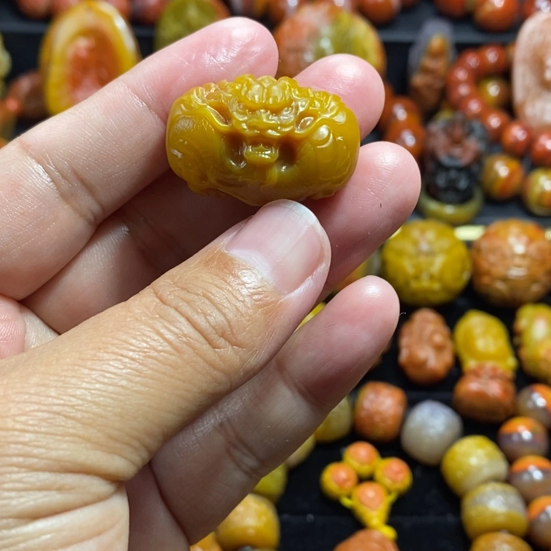 须***弥玛瑙/玉髓未镶嵌战国红