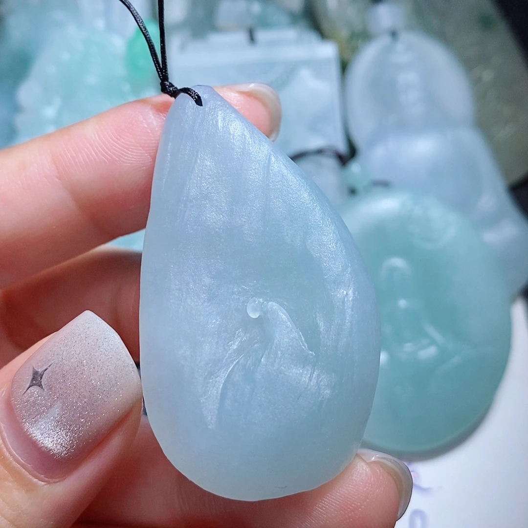 未镶嵌定制翡翠毛货付款后确认抛光