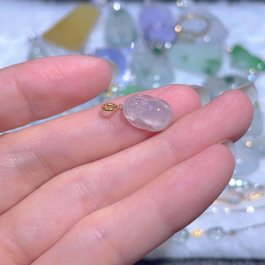 翡翠18K金镶嵌颈饰翡翠