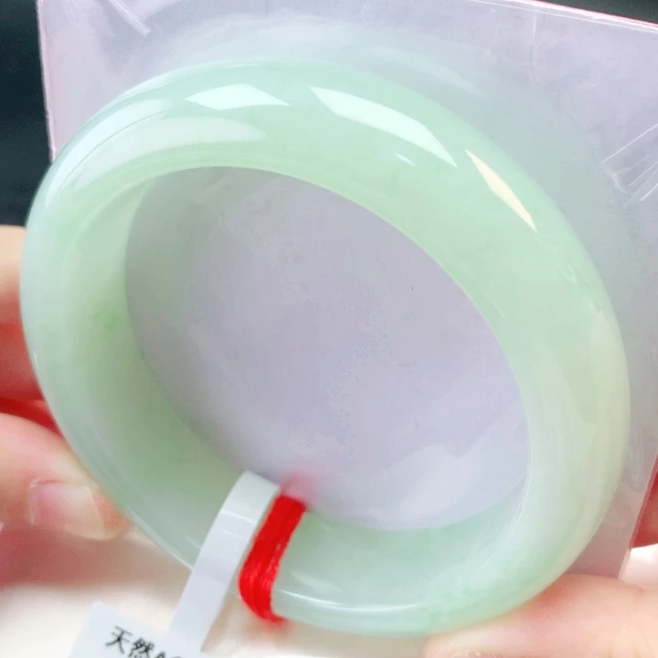 翡翠未镶嵌手镯57轮胎