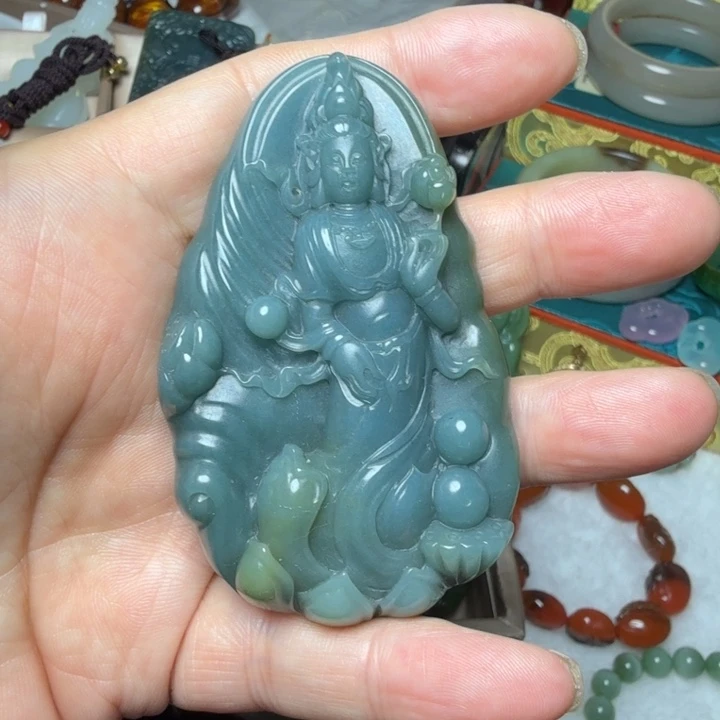 翡翠未镶嵌颈饰吊坠