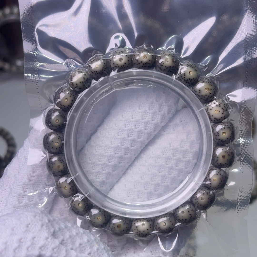 文玩核桃手串放漏价看好不退不换