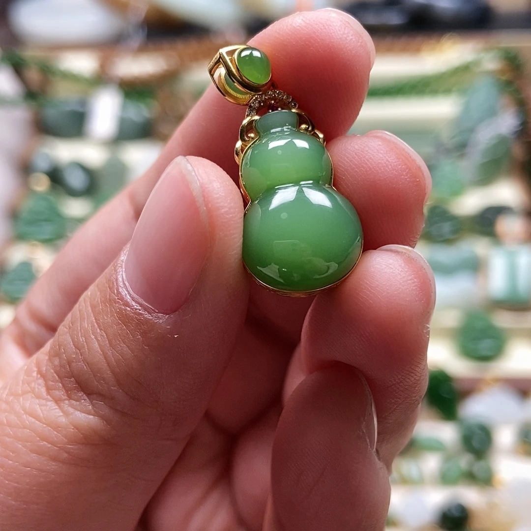 吊坠(不含链)18K金镶嵌和田玉