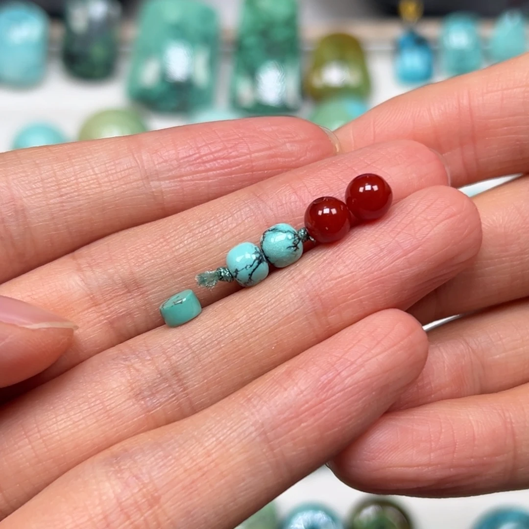 ゞ***ら南红玛瑙未镶嵌珠宝奇石5.1直切扩1.8非假不退不换，50元