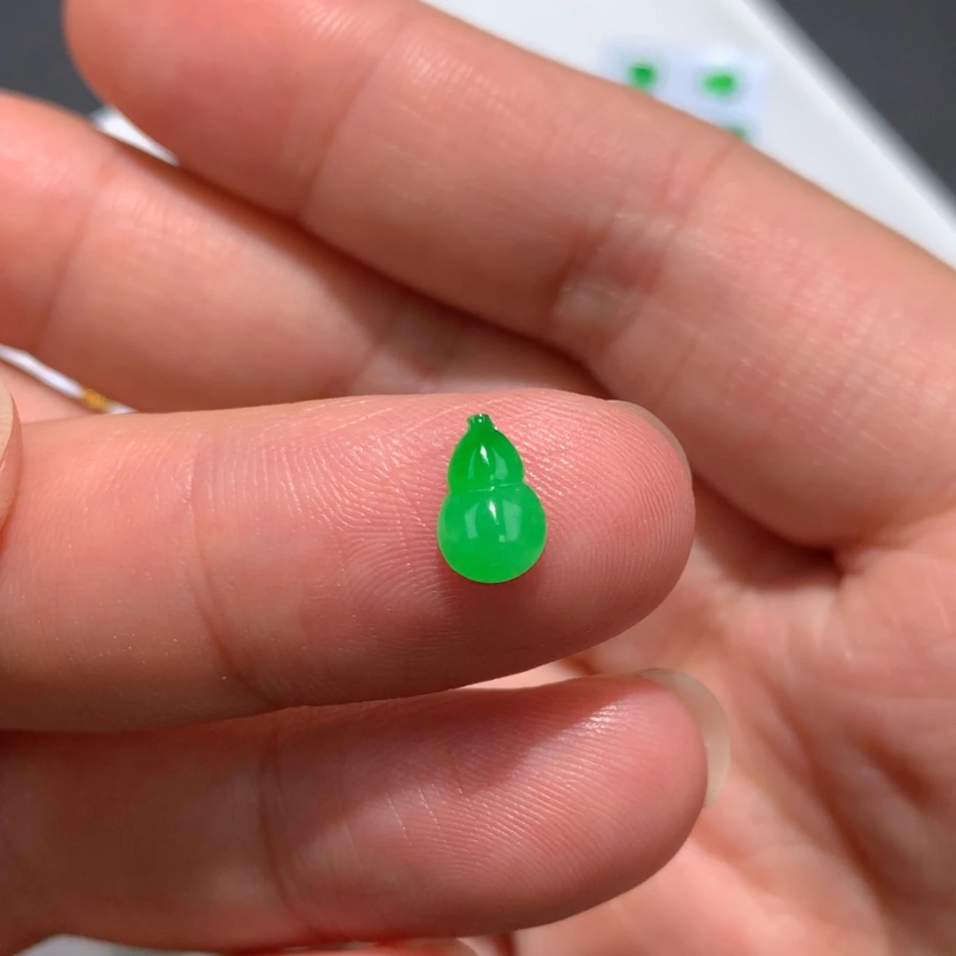 翡翠裸石翡翠葫芦