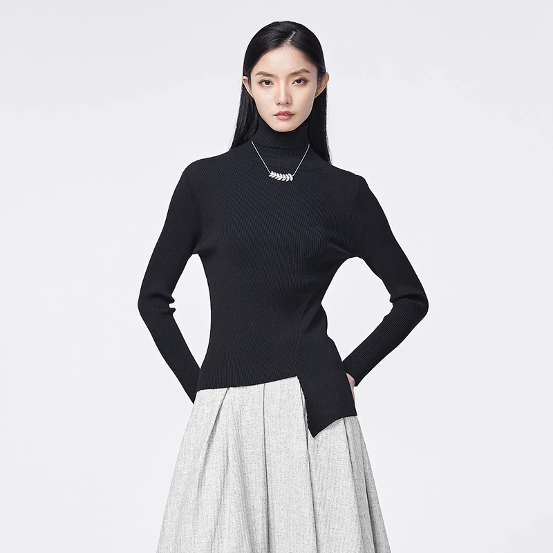 S·DEER圣迪奥女装时尚高领拼接不规则修身针织衫S22183505