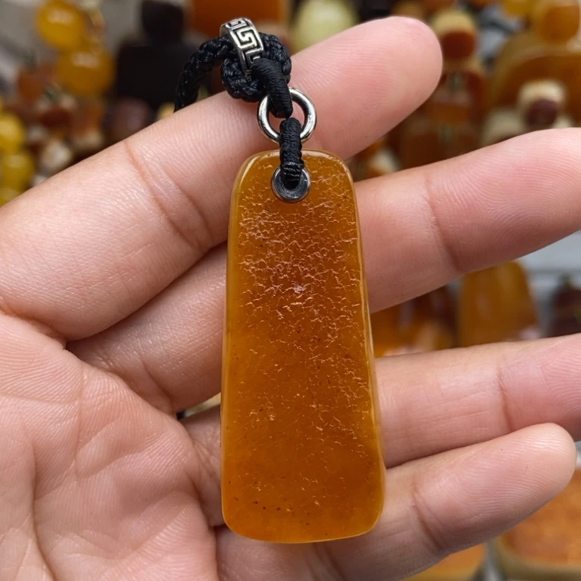 【闪购商品】琥珀颈饰未镶嵌